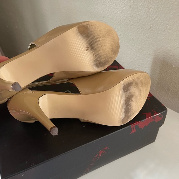 Carlos by Carlos Santana Open Toes High Heels - Picture 7 of 7